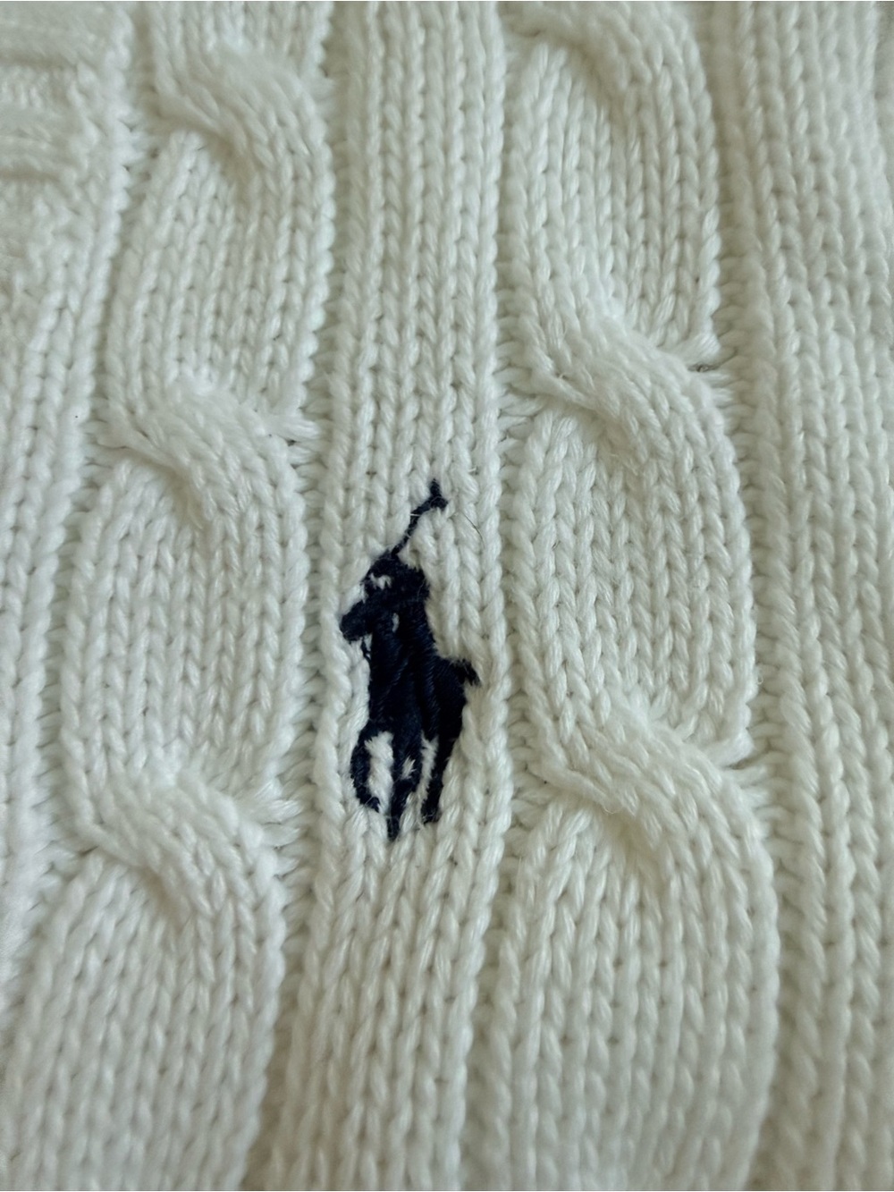 Ralph Lauren White Cable-Knit V-Neck Sweater - Picture 5 of 6